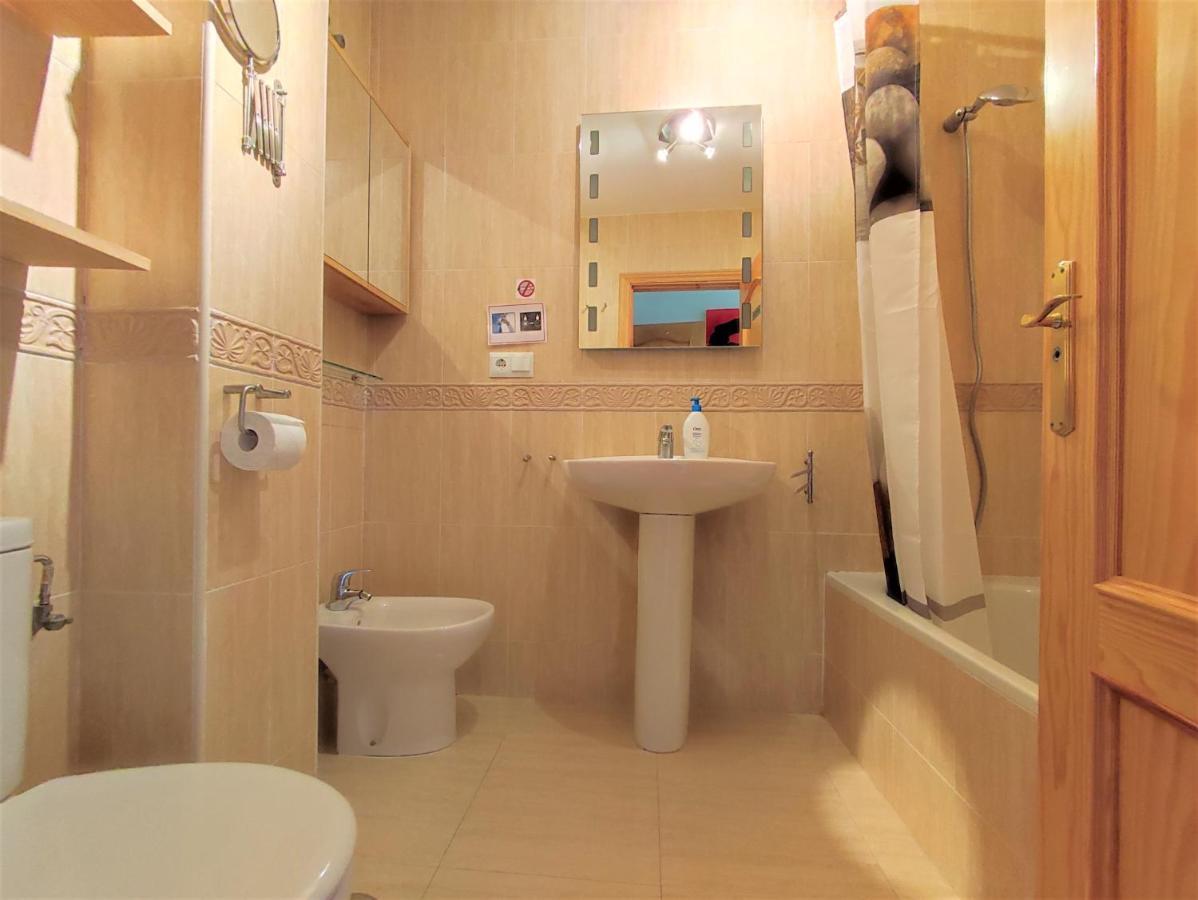 Lovely 2 Bedroom Apartment With Sea View, Frigiliana Buitenkant foto
